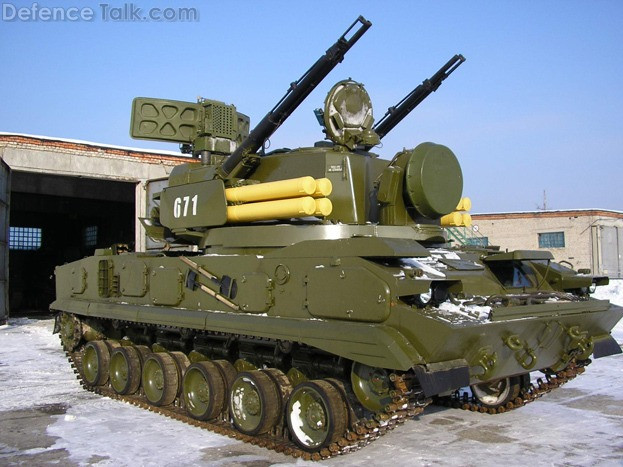 MANPADS có hiệu trong việc bắn hạ máy bay cảm tử không người lái và thậm chí cả tên lửa hành trình, nhưng có tầm bắn ngắn - cùng với tiền tuyến dài 1.000 dặm của Ukraine - có nghĩa là sẽ cần một số lượng lớn để bảo vệ quân đội ở tiền tuyến và cơ sở hạ tầng ở hậu phương.