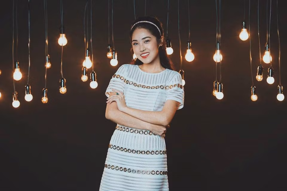 Misoa Kim Anh là DJ, hot teen tài năng. Ngoài ra, Misoa còn là người mẫu lookbook được chú ý, thường xuyên xuất hiện trong các clip quảng cáo. Vẻ đẹp của cô gái 27 tuổi được đánh giá là mang phong cách Hàn Quốc, với đôi mắt một mí đặc trưng.