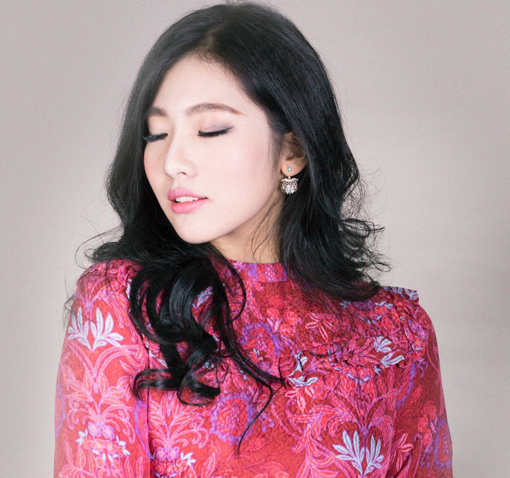 Nguyễn Hoài Phương Anh, 19 tuổi, là sinh viên lớp Triết học K37. Phương Anh là một trong những thí sinh nổi bật với chiều cao 1,75 m, số đo ba vòng 92 - 64 - 99.