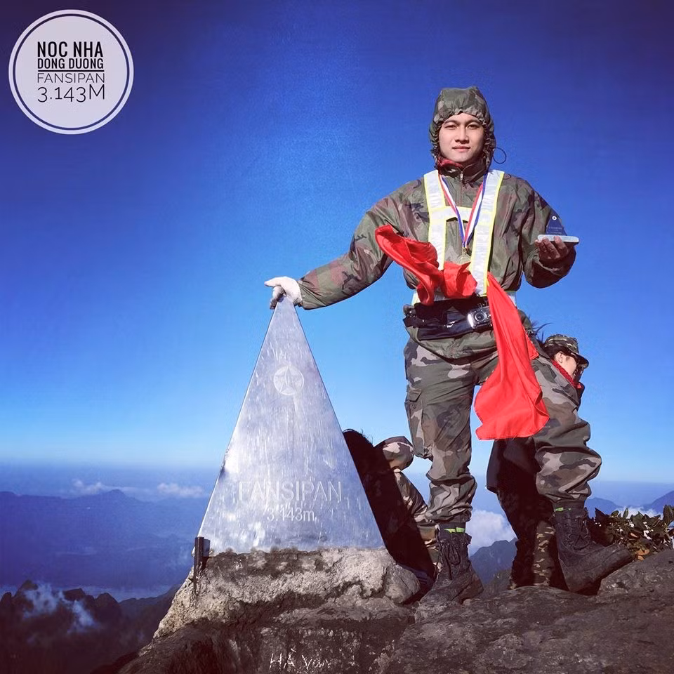 Tuổi đời còn rất trẻ và niềm đam mê xê dịch vẫn còn đong đầy, Hùng Cường vẫn ấp ủ nhiều chuyến đi xa khác để có thêm nhiều trải nghiệm “để đời”. Vào thời gian sắp tới, chàng trai mong muốn được tiếp tục hành trình xuyên Việt lần 2 để khám phá thêm những vùng đất mới.