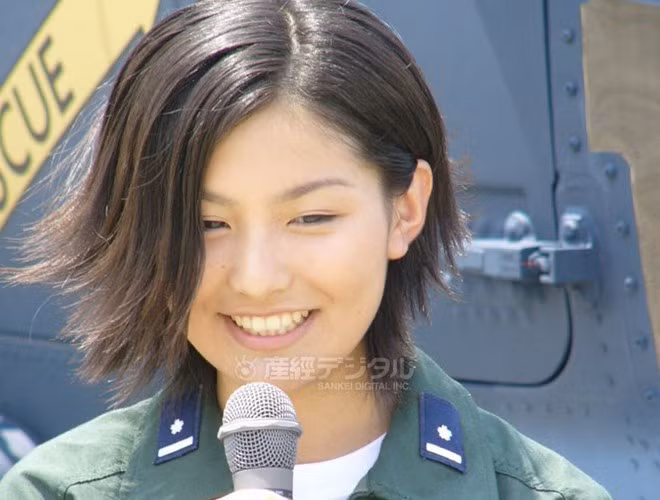  Nữ binh sĩ Nhật Bản trong đơn vị thiết giáp.