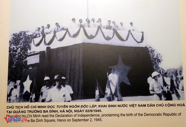 Phần hai là triển lãm hành trình kháng chiến chống thực dân Pháp xâm lược, với gần 200 ảnh, tài liệu, hiện vật triển lãm giới thiệu đến người xem hoàn cảnh lịch sử dẫn đến sự ra đời của Lời kêu gọi toàn quốc kháng chiến;