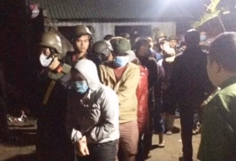 Bo Cong an triet pha song bac quy mo lon, giu hang chuc nghi can o Binh Dinh