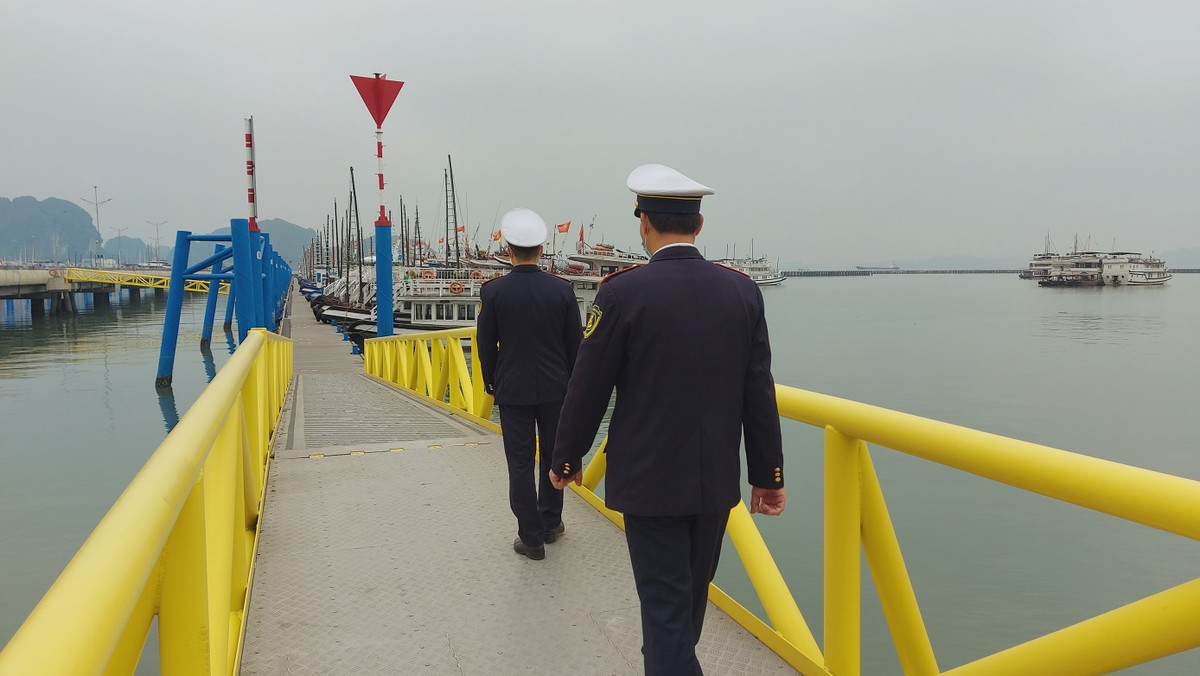 Cảng Vinasun Bãi Cháy, Tp Hạ Long chưa khi nào buồn như thế. 