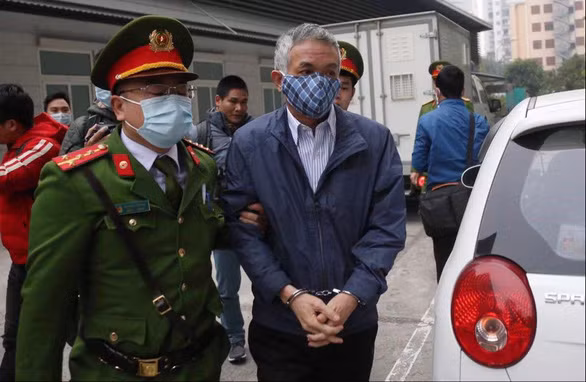 Xet xu cuu Bo truong Vu Huy Hoang va dong pham: Hoan phien toa-Hinh-2