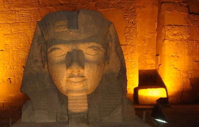 Ai Cap: Phat hien tuong go hinh dau nguoi co nien dai 4.000 nam