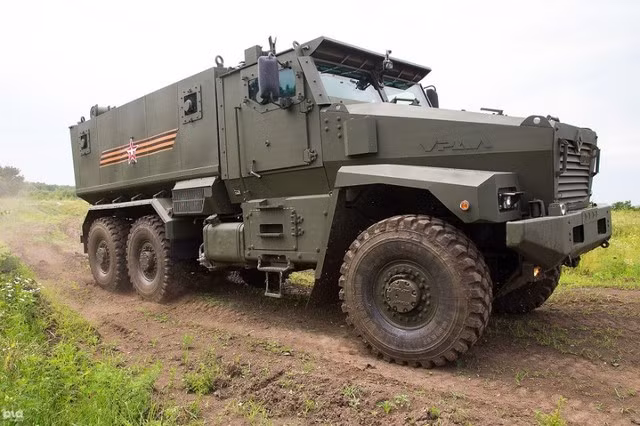 Là sản phẩm quân sự độc đáo của công ty Ural Automotive Plant (một nhánh của tập đoàn ô tô GAZ), Ural-63095 chính thức được chấp nhận đưa vào biên chế từ năm 2014. Dự kiến Typhoon-U và Typhoon-K sẽ là 2 mẫu xe MRAP chủ lực của quân đội Nga. Typhoon-U có sức chứa 12 lính, xe có trọng lượng 24 tấn, trang bị động cơ Turbo V8 Kamaz 5367 công suất 450 mã lực, giúp xe đạt tốc độ 105 km/h, tầm hoạt động 1.800 km.