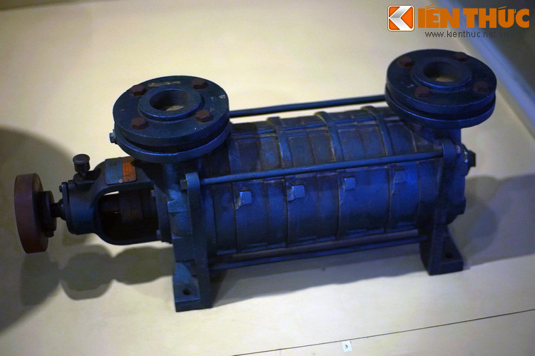 Bơm nước đa đẳng do xí nghiệp cơ khí Lữ Gia sản xuất thay hàng ngoại nhập, đạt huy chương vàng tại hội chợ triển lãm Kinh tế và kỹ thuật Hà Nội năm 1985.