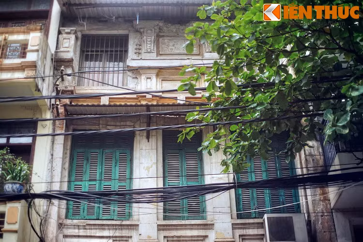 Một số hình ảnh khác về phố Hàng Rươi.