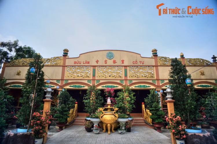 Với tinh thần từ bi, cứu khổ, danh tiếng ni cô được đồn xa, bá tánh đến cúng dường ngày một đông. Nhờ thế, ni cô cất được ngôi chùa khá khang trang vào khoảng năm 1742 (đời Chúa Nguyễn Phúc Khoát).