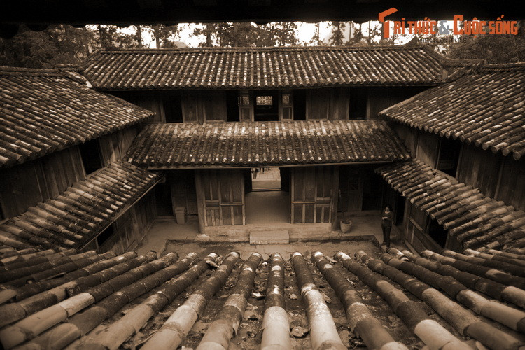  Chi phí xây dựng 150 tỉ đồng. Số tiền Vua Mèo bỏ ra xây dựng khu dinh thự lên đến 150.000 đồng bạc trắng, quy đổi ra tiền Việt Nam hiện nay tương đương với 150 tỉ đồng.