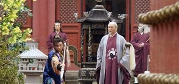 Lúc bấy giờ, sau khi nghe câu trả lời của Viên Thiên Cang, hoàng đế Lý Thế Dân ban đầu hơi sửng sốt nhưng rất vui mừng vì cho rằng giang sơn Đại Đường sẽ được lâu dài, truyền từ đời này sang đời khác.