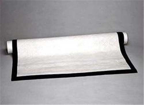 Nguồn gốc và cách làm chiếc chiếu ngà voi cũng được mô tả trong cuốn sách "Cách chí kính nguyên". Do tính chất cứng và giòn của ngà voi, khí hậu phía bắc quá khô nên chiếu chỉ có thể được làm ở phía nam ẩm ướt. Hơn nữa, ngà voi cũng được ngâm trong một loại thuốc đặc biệt để đạt được kết cấu mềm và mượt.