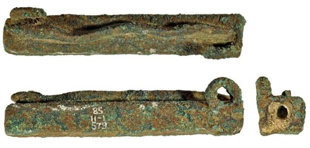 Tập tục chôn cất động vật là một nghi lễ rất phổ biến ở Ai Cập cổ đại. Theo các tiểu sử và tài liệu hiện còn sót lại, đây là một phần quan trọng của văn hóa địa phương, được thực hiện trong suốt hàng nghìn năm.