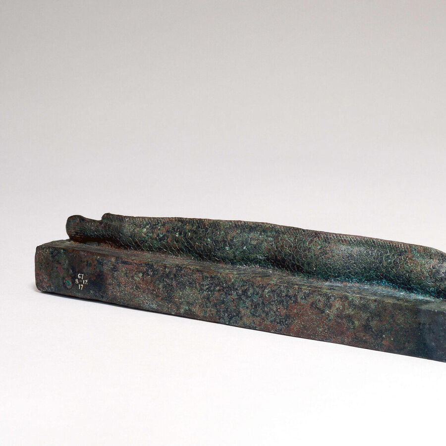 Nghi lễ chôn cất động vật là một cách để tôn kính các linh hồn động vật và cũng là một cách để bảo vệ xã hội khỏi những điều rủi ro, nghiêm trọng nhất là mầm bệnh.