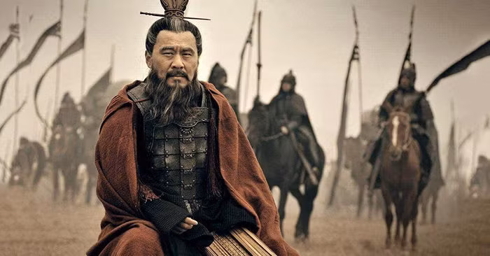 Ngẫm lại, ngay cả nhân tài “bất kham” như Tư Mã Ý vẫn được Tào Tháo lưu lại một con đường sống, nhưng Chu Bất Nghi lại chỉ có kết cục bị giết. Nếu bậc kỳ tài như vậy còn sống trên đời, Tào Tháo e rằng ngay cả ngủ cũng không yên.