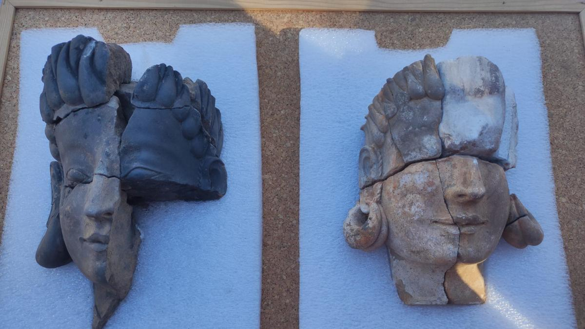 Tartessos cũng được biết đến với nền chính trị vùng đất phân chia thành nhiều thành phố và hoàng gia nhỏ, trong đó có thành phố chính Tarshish, nơi được coi như trung tâm của tộc người Tartessos.