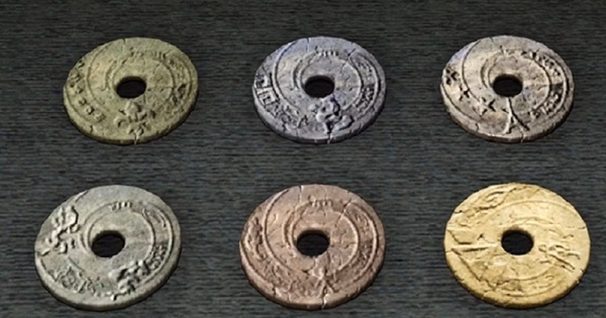 Một vài người cho rằng chúng là sản phẩm của một nền văn hóa cổ xưa, trong khi một số người khác cho rằng chúng được tạo ra bởi các khảo cổ học viên chức Trung Quốc và được sử dụng để tạo ra một truyền thuyết mới.