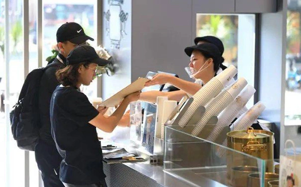 Dùng hơn 1 tỷ về quê mở quán trà sữa rồi lỗ sạch Dung hon 1 ty ve que mo quan tra sua roi lo sach