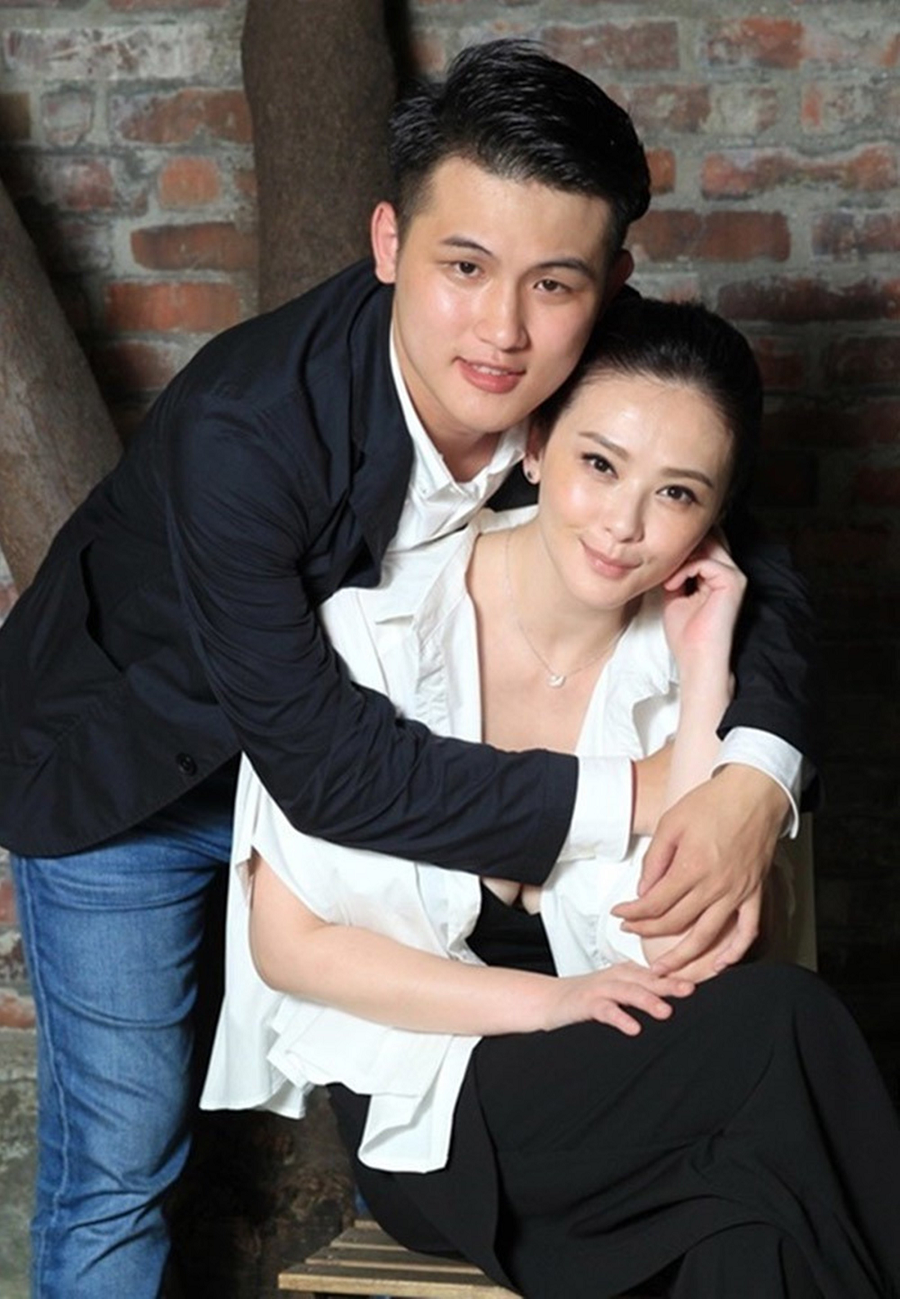 Năm 2006, cô bị bắt lần đầu vì tội danh tàng trữ và sử dụng ma túy. Một năm sau, nữ diễn viên tái nghiện, bị bắt lần 2 và lĩnh án 4 năm tù treo và 140 giờ lao động công ích. Năm 2011, cô bị bắt lần 3 với mức án 1 năm 7 tháng tù giam. Hiện, Tiêu Thục Thận phải đối mặt với cửa tử vì căn bệnh ung thư tá tràng di căn vào gan.