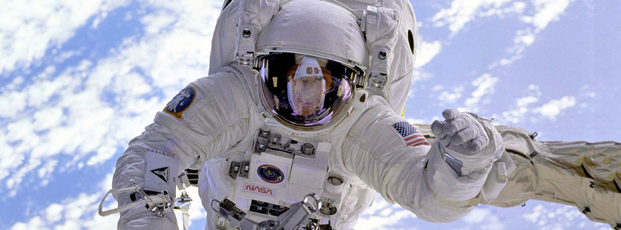 Nghiên cứu sức khỏe được thực hiện nhằm mục đích tìm hiểu những nguy cơ tiềm ẩn về sức khỏe khi phi hành gia tiếp xúc với các yếu tố có hại khác nhau khi thực hiện nhiệm vụ thám hiểm không gian.