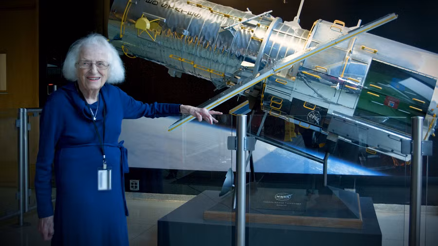 Một trong những nhiệm vụ quan trọng của kính viễn vọng không gian Roman là tìm hiểu tiền địa chất học vũ trụ.