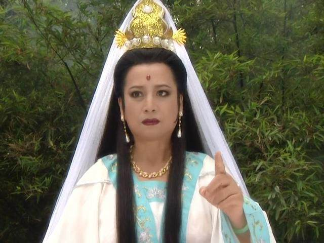 Bởi vì ý nghĩa của Bồ Tát trong Tây Du Ký là sen xanh, đài trang, điềm tĩnh và an nhiên, giống như một cảm giác tĩnh lặng, thanh tịnh.