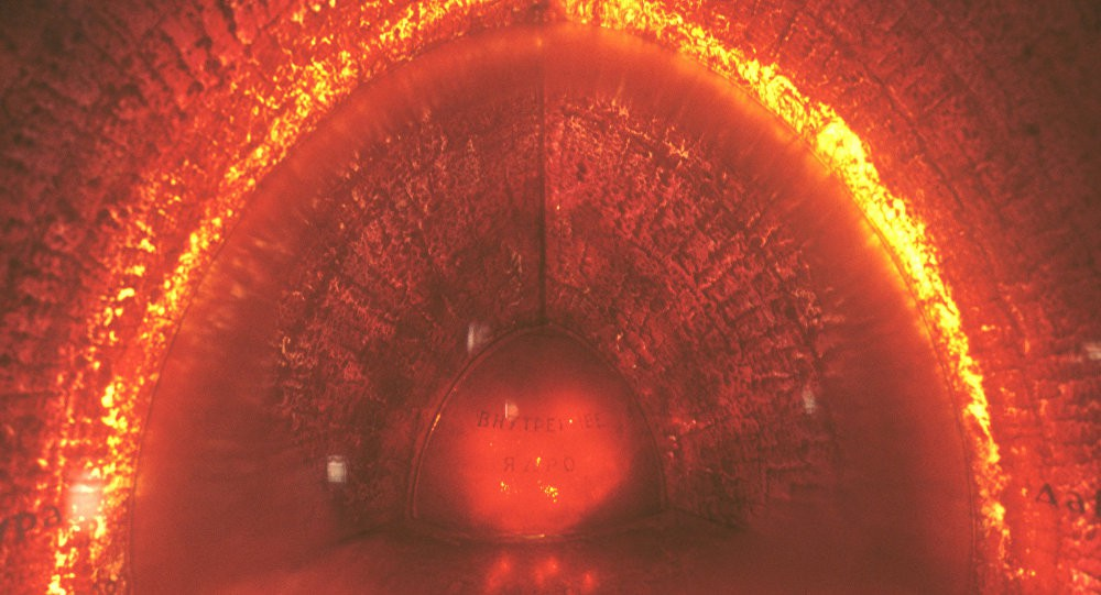 "Thế giới thứ hai" này thực chất là một mảng đáy đại dương mật độ cao nhưng mỏng, rất có thể là đáy đại dương cổ đại ngay trên bề mặt Trái Đất, đã bị chính hành tinh nuốt vào từ rất lâu thông qua quá trình hút chìm.