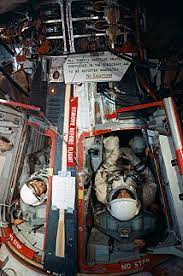 Tuy nhiên, sự cố lớn nhất của sứ mạng Gemini 6A xảy ra khi NASA quyết định đổi hướng chuyến bay của phi hành gia, đưa tàu vũ trụ đi đối diện với tàu vũ trụ Unmanned Target Vehicle (UTV), nhằm thực hiện một nhiệm vụ quan trọng trong chương trình Gemini.