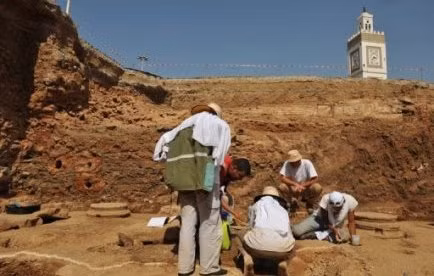 Ông đã đóng góp rất nhiều cho sự phát triển của văn hóa và kinh tế của đất nước. Vì vậy, lăng mộ của Lưu Bị được coi là một trong những nơi linh thiêng, được người dân đặt biệt chú trọng và tôn kính. (Ảnh minh họa)