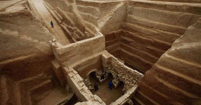 Theo quan niệm dân gian, đối với mộ của nhân vật nổi tiếng Tam Quốc này, với danh hiệu Kiến An Thiên Vương, có thiên thần trông coi và bảo vệ giữ gìn. (Ảnh minh họa)