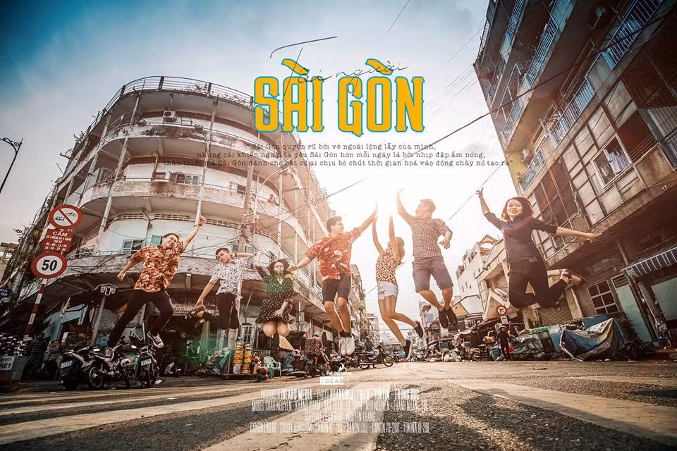 Để sau này khi không còn học chung với nhau các bạn sẽ có một kỷ niệm đáng nhớ về quãng đời sinh viên. Sài Gòn là nơi dành cho mọi người và ai cũng là “Người Sài Gòn”.