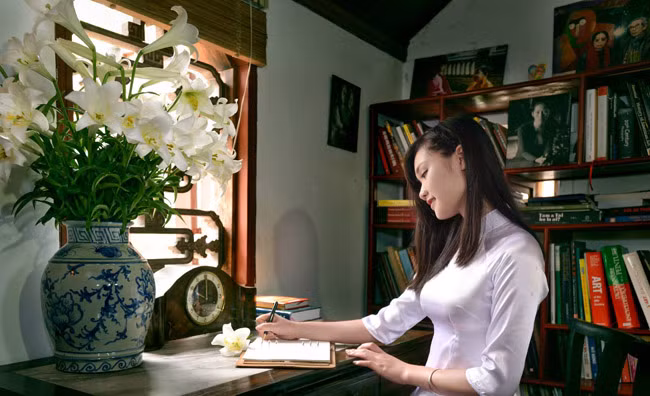 Hình ảnh giản dị và cũng rất đỗi thanh cao (ảnh: Đinh Văn Linh).