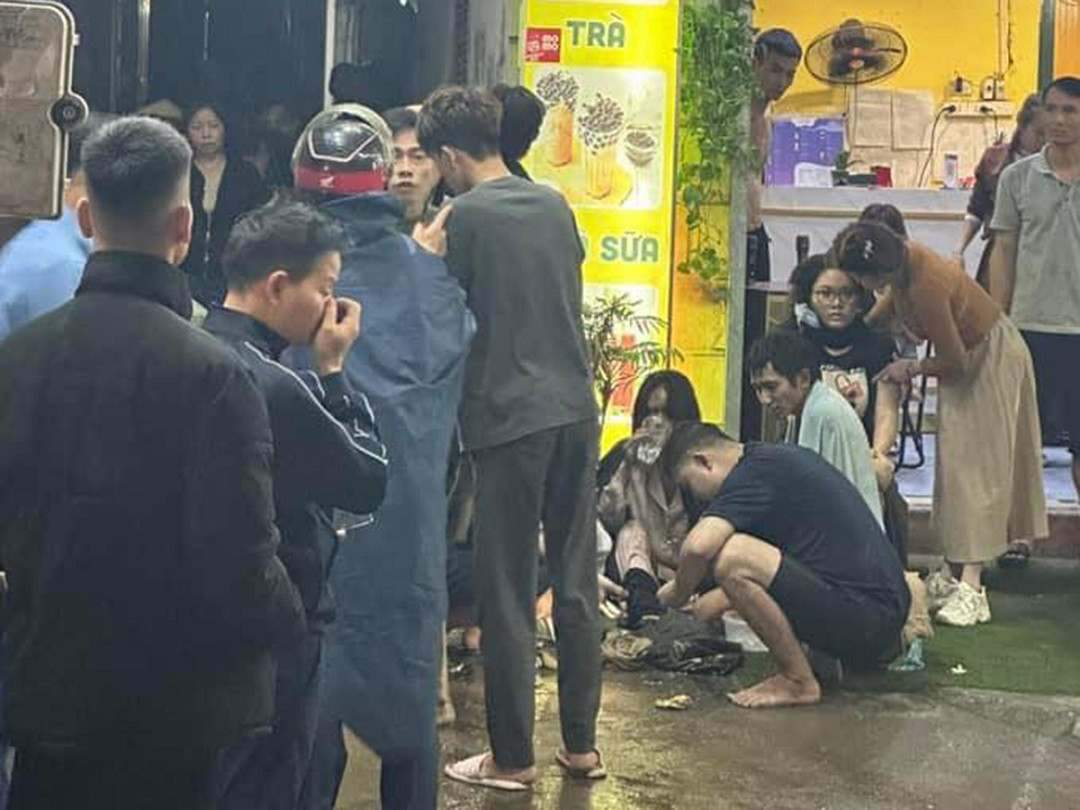 Cháy nhà trọ phố Triều Khúc: Hàng chục người tự thoát nạn thế nào? - Hình 2 Chay nha tro pho Trieu Khuc: Hang chuc nguoi tu thoat nan the nao?-Hinh-2