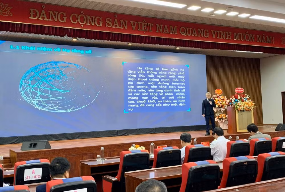 Bi thu Hai Duong: Chuyen doi so la tat yeu, phai nam bat thoi co-Hinh-6