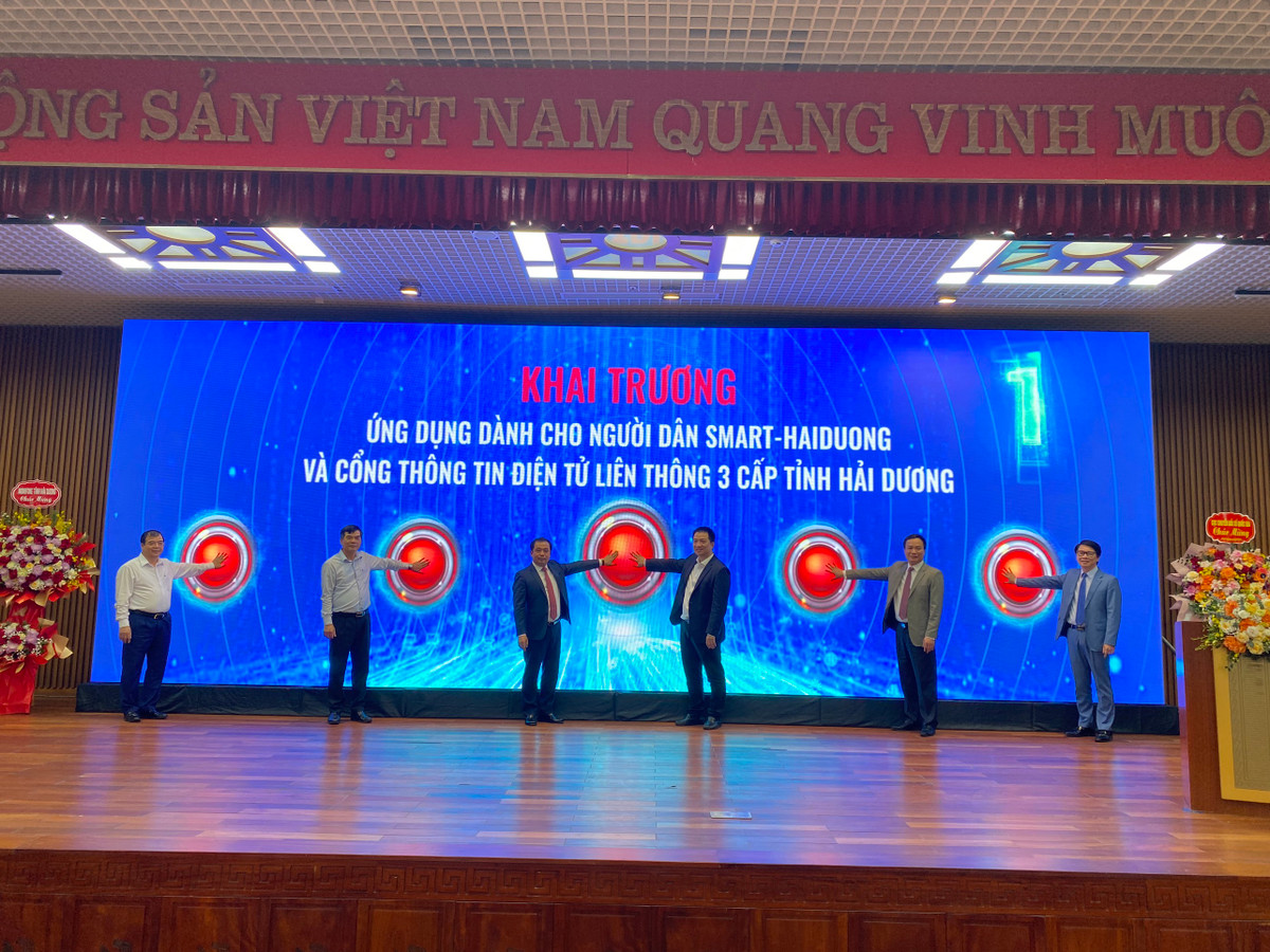 Bí thư Hải Dương: Chuyển đổi số là tất yếu, phải nắm bắt thời cơ - Hình 3 Bi thu Hai Duong: Chuyen doi so la tat yeu, phai nam bat thoi co-Hinh-3