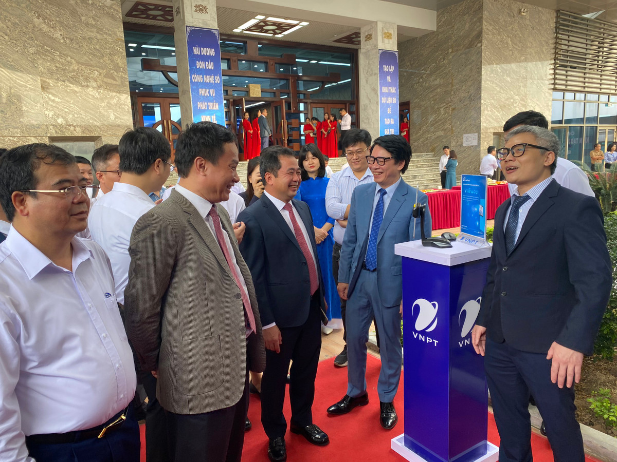 Bí thư Hải Dương: Chuyển đổi số là tất yếu, phải nắm bắt thời cơ Bi thu Hai Duong: Chuyen doi so la tat yeu, phai nam bat thoi co