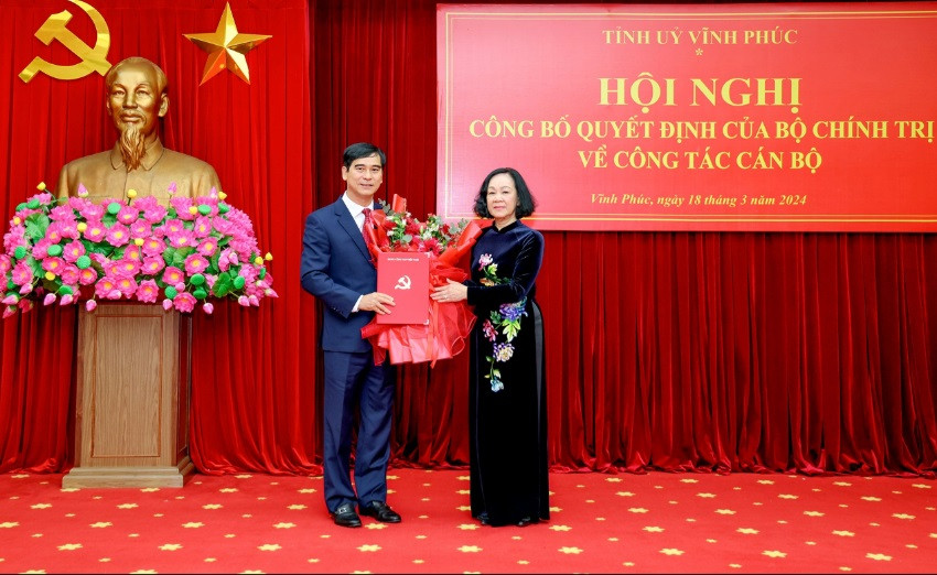 Ông Dương Văn An làm Bí thư Tỉnh ủy Vĩnh Phúc Ong Duong Van An lam Bi thu Tinh uy Vinh Phuc