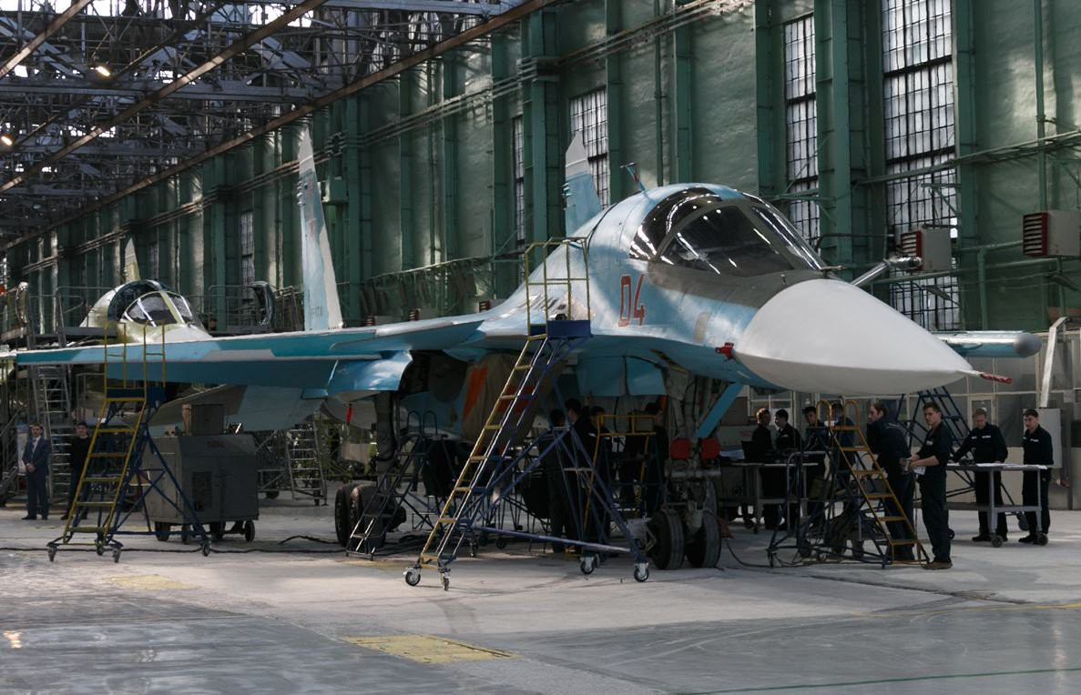 Tuy nhiên phương án trên rất khó thành hiện thực, bởi công việc của Su-34 hoàn toàn có thể được giải quyết bằng Su-30SM hoặc Su-35S, ngoài ra hai dòng chiến đấu cơ đa năng trên còn mạnh hơn hẳn Fullback ở khả năng không chiến.