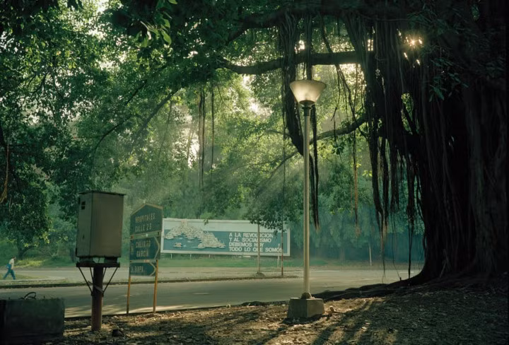 Ánh bình minh trên một con đường ở Cuba./.