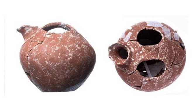 Một món đồ gốm - Ảnh: MICHAEL BOYD