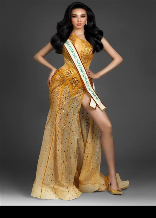 Giữa ồn ào, Thùy Tiên trả lời truyền thông rằng Đặng Thùy Trang có hứa hẹn sẽ hỗ trợ cô liên quan đến trang phục, son phấn trong quá trình dự thi Hoa khôi Nam Bộ nhưng thực thế không hỗ trợ gì. Cô còn khẳng định không nhận bất cứ khoản tiền 1,5 tỷ đồng nào từ Thùy Trang.