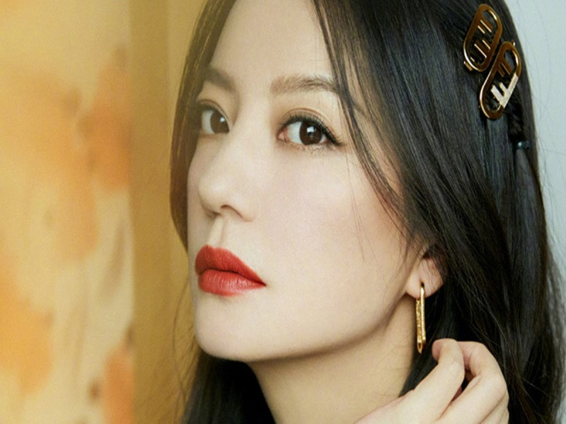 Nhiều người cho rằng Triệu Vy có nguy cơ mất trắng sự nghiệp xây dựng trong gần 30 năm vì lùm xùm lần này.