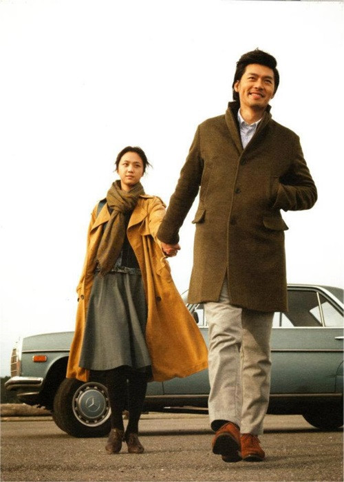 Sau khi lệnh cấm được gỡ bỏ, Thang Duy đóng một số phim như: “Truy tìm người hoàn hảo”, “Thời đại hoàng kim”, “Truy lùng quái yêu”, “Thu muộn”. Có thời gian, Thang Duy ngừng đóng phim sang Anh du học. Ảnh: Phụ nữ Việt Nam