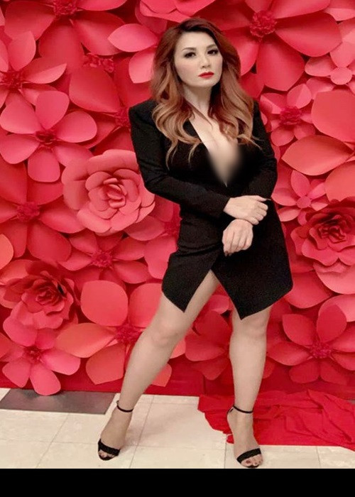 Trizzie Phương Trinh hiện tại bước sang tuổi 55, từng 3 lần sinh nở nhưng trẻ trung, quyến rũ.