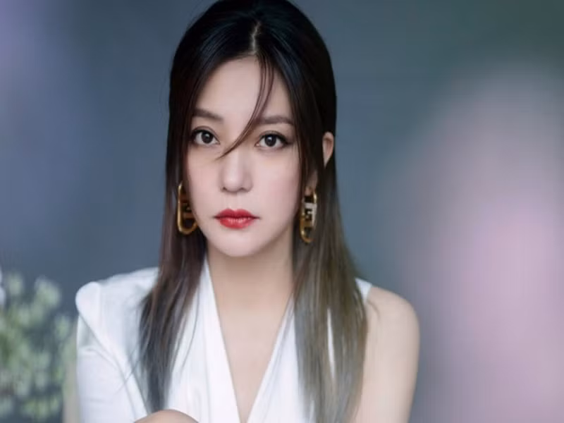 Soi tinh duyen day thi phi cua Trieu Vy