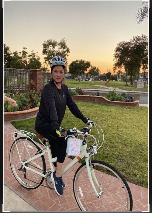 Sau mất mát lớn, bà xã của Chí Tài đã lấy lại được tinh thần. Theo lời nữ ca sĩ Trizzie Phương Trinh, Phương Loan đi làm mỗi buổi sáng, khi trở về nhà thì đạp xe, tối nằm xem phim Hàn Quốc.