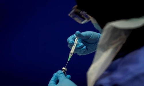 Vi sao nguoi tung mac COVID-19 van can tiem vaccine?