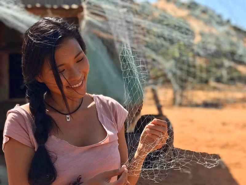 Trước “Cát đỏ”, Thúy Diễm gây ấn tượng với nhiều bộ phim như “Vợ chồng Đậu thời @", "Tình kỹ nữ", "Mùa hè yêu em", "Rau muống tháng 9", "Mẹ ghẻ", "Chống lại số phận", "Dâu bể đường trần". Cô từng đoạt một số giải thưởng như Nữ diễn viên triển vọng của HTV Awards 2013.