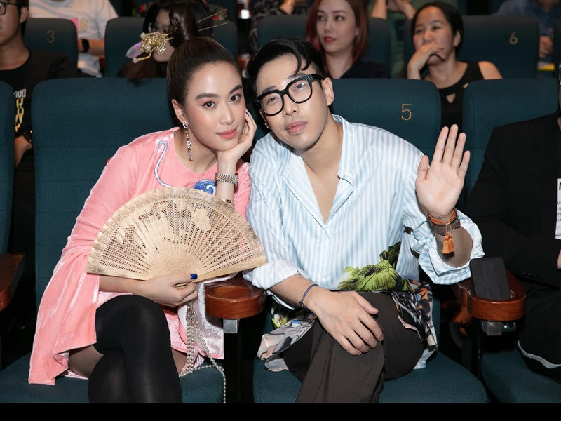 Ngoài ra, theo Zing, các nghệ sĩ được Hoàng Ku quản lý về mặt hình ảnh 100% gồm Lưu Hương Giang, Thanh Hằng, Angela Phương Trinh, Karik, Hoàng Thùy Linh. Ảnh: Dân Việt